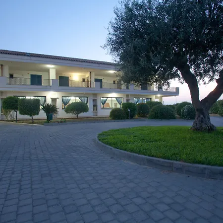 Club Stella Marina Sicilia 4* סקוליטי