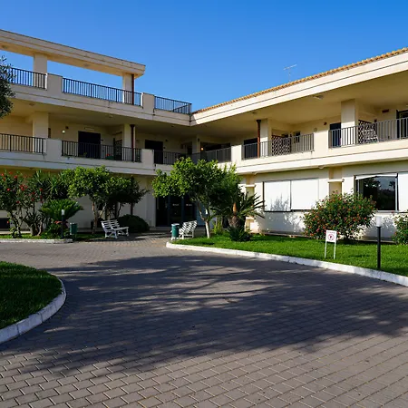 Club Stella Marina Sicilia 4* סקוליטי