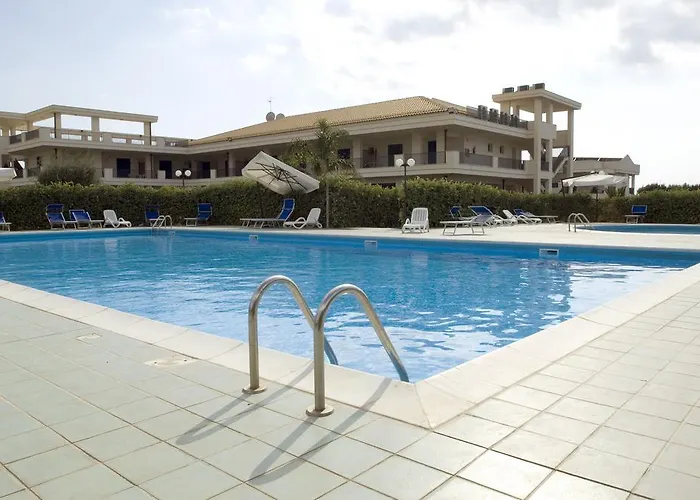 Club Stella Marina Sicilia מלון סקוליטי